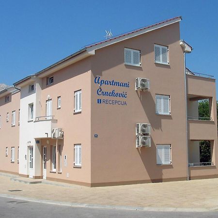 Apartments Crnekovic V Baška Eksteriør bilde