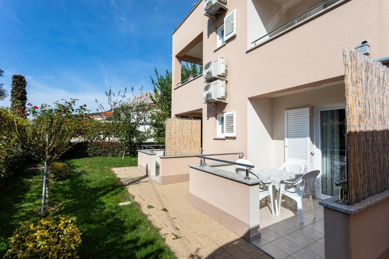 Apartments Crnekovic V Baška Eksteriør bilde