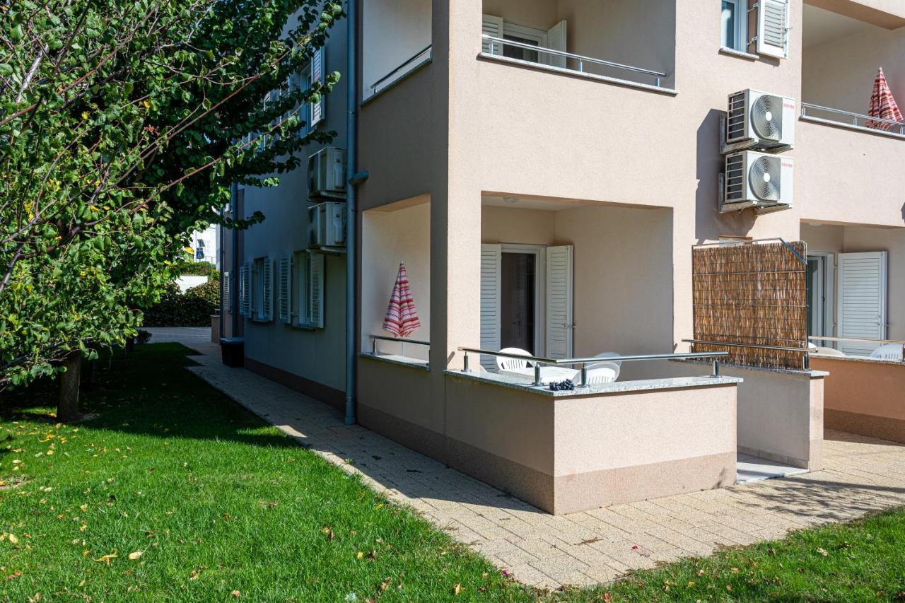 Apartments Crnekovic V Baška Eksteriør bilde