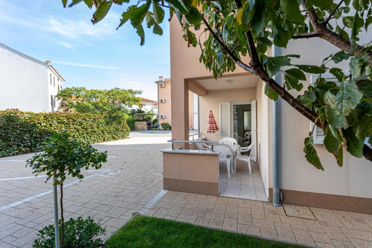 Apartments Crnekovic V Baška Eksteriør bilde