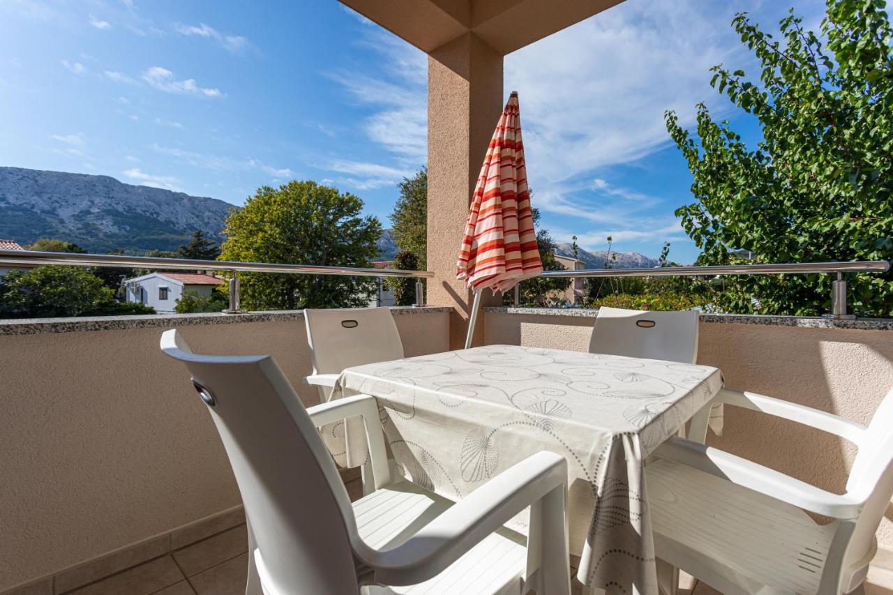 Apartments Crnekovic V Baška Eksteriør bilde