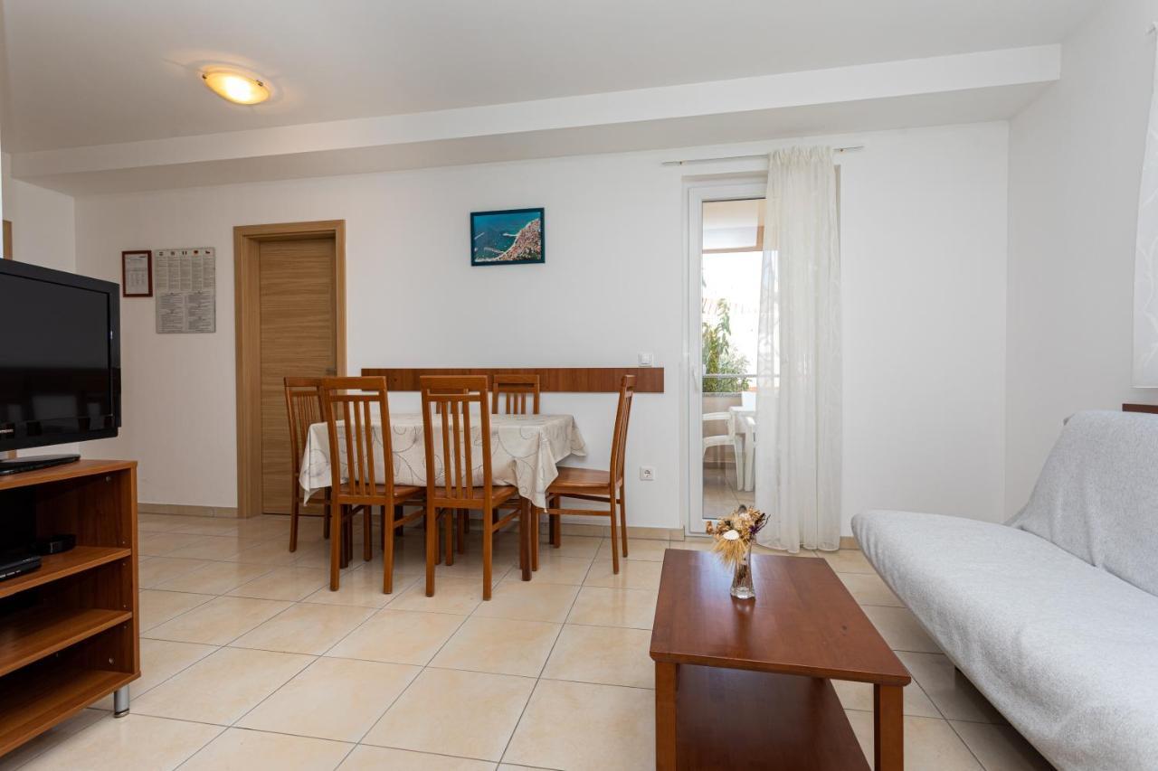 Apartments Crnekovic V Baška Eksteriør bilde