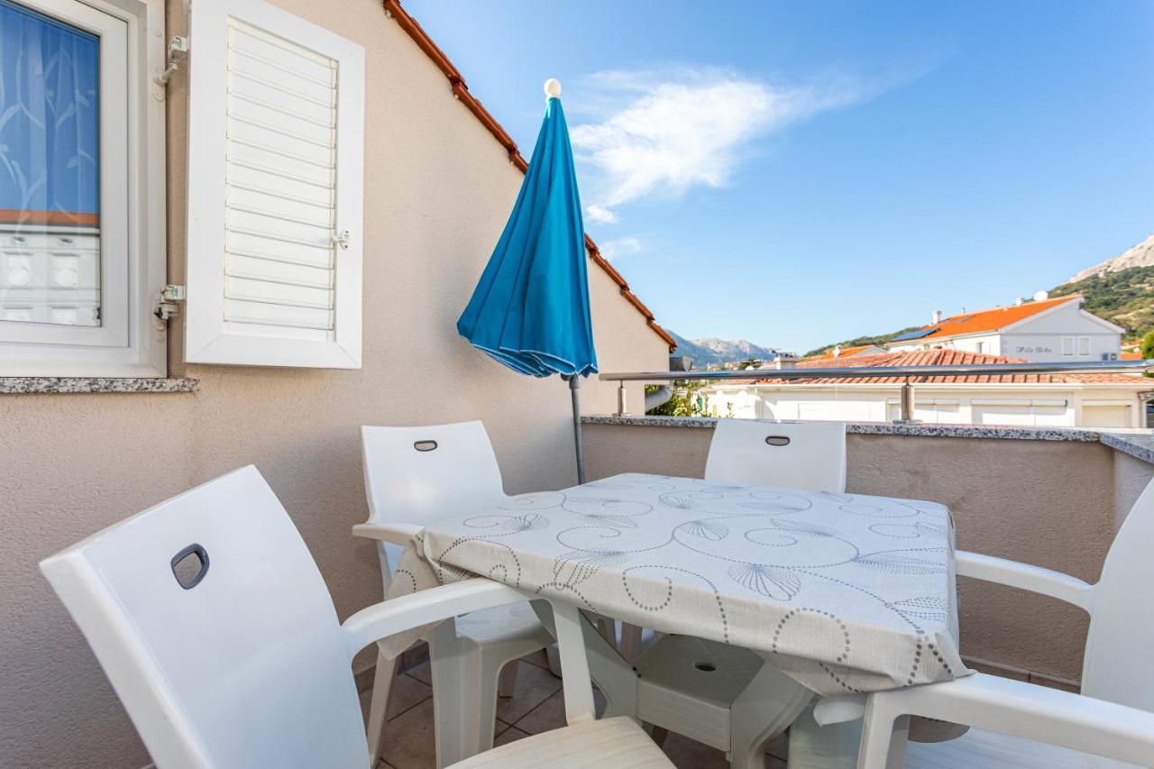 Apartments Crnekovic V Baška Eksteriør bilde