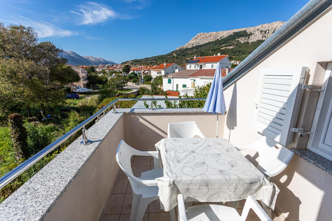 Apartments Crnekovic V Baška Eksteriør bilde